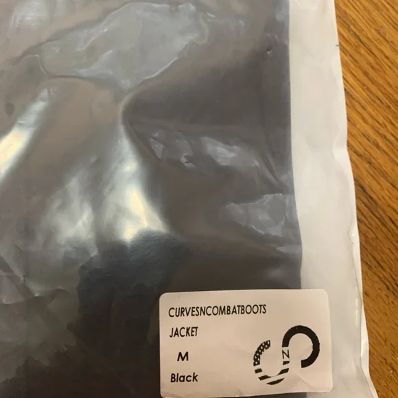 Curves N CombatBoots Black Jacket Size M New in Bag - Picture 7 of 13